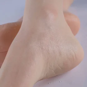 https://reborndollsonline.com/product/female-foot-model/