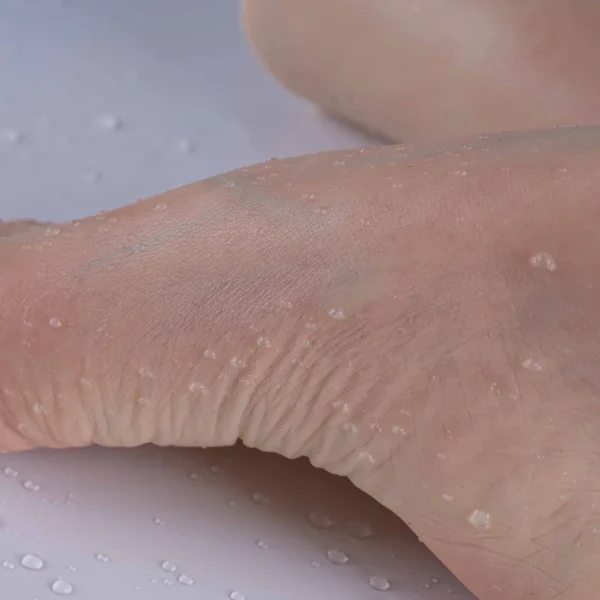 https://reborndollsonline.com/product/silicone-feet/