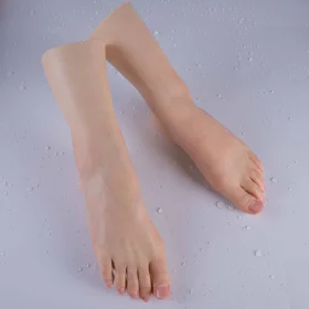 https://reborndollsonline.com/product/silicone-feet/