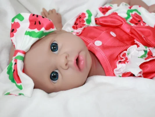 https://reborndollsonline.com/product/full-silicone-dolls/