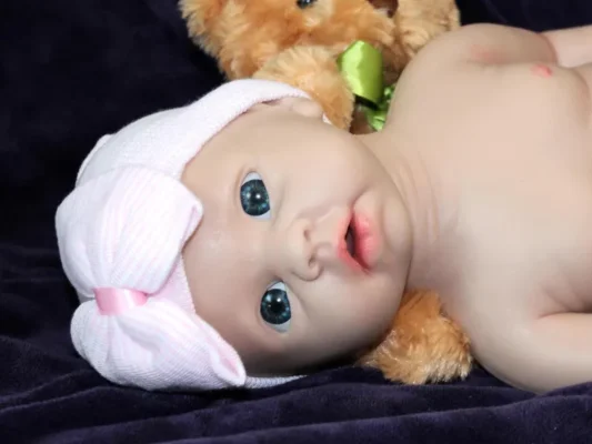 https://reborndollsonline.com/product/full-silicone-dolls/
